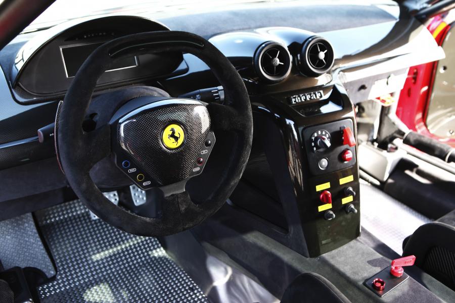 Торпедо Ferrari 599XX 2009 года  (фото 7 из 13)
